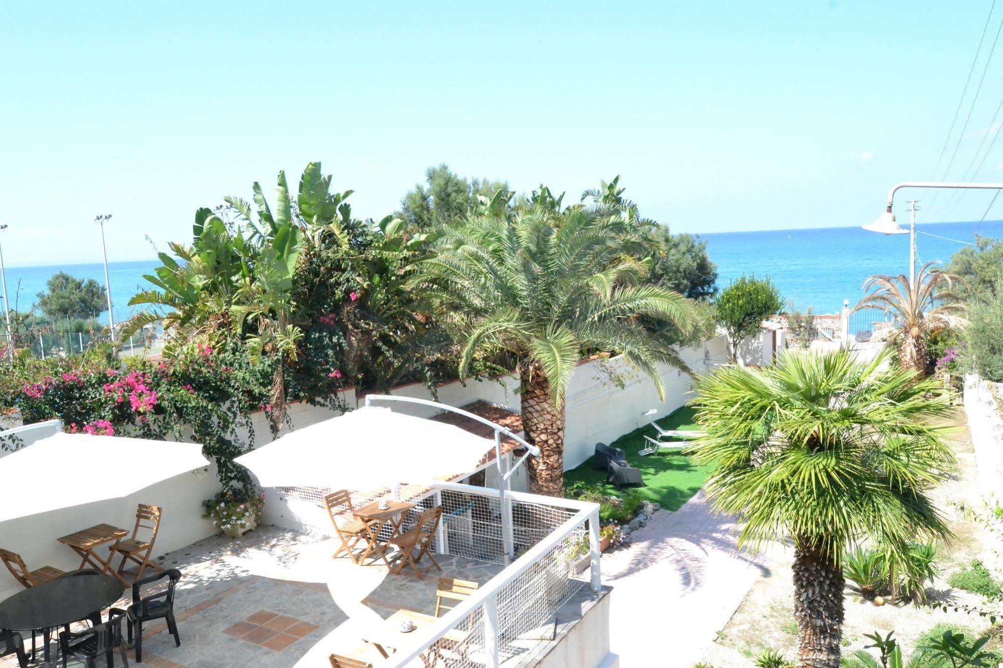 La Casa A Mare B&B Месина Екстериор снимка